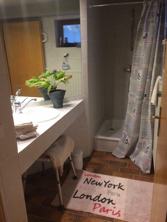 Schones Zimmer In Gimmeldingen/ Konigsbach Neustadt an der Weinstraße 외부 사진