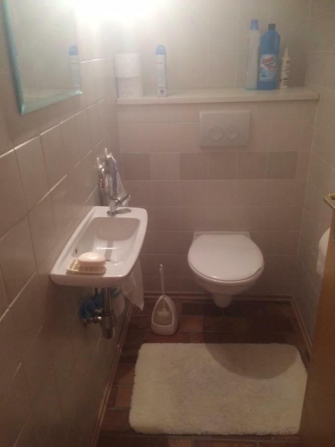 Schones Zimmer In Gimmeldingen/ Konigsbach Neustadt an der Weinstraße 외부 사진